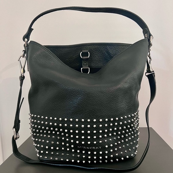 Authentic Burberry black studded Susanna bucket bag - Picture 2 of 12
